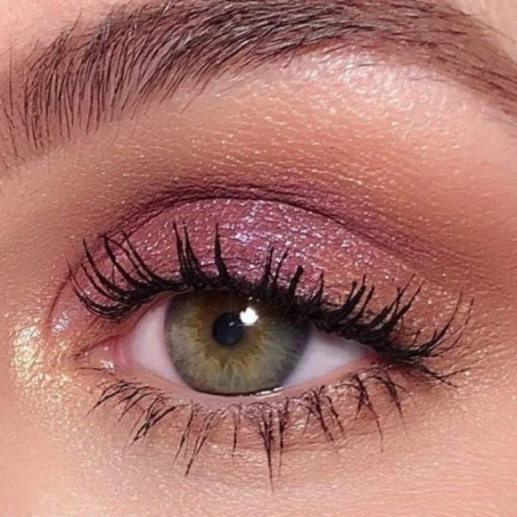 Wander Beauty Wanderess Fling Eyeshadow Palette - Gold, Purple, Brown Shades - Picture 9 of 9